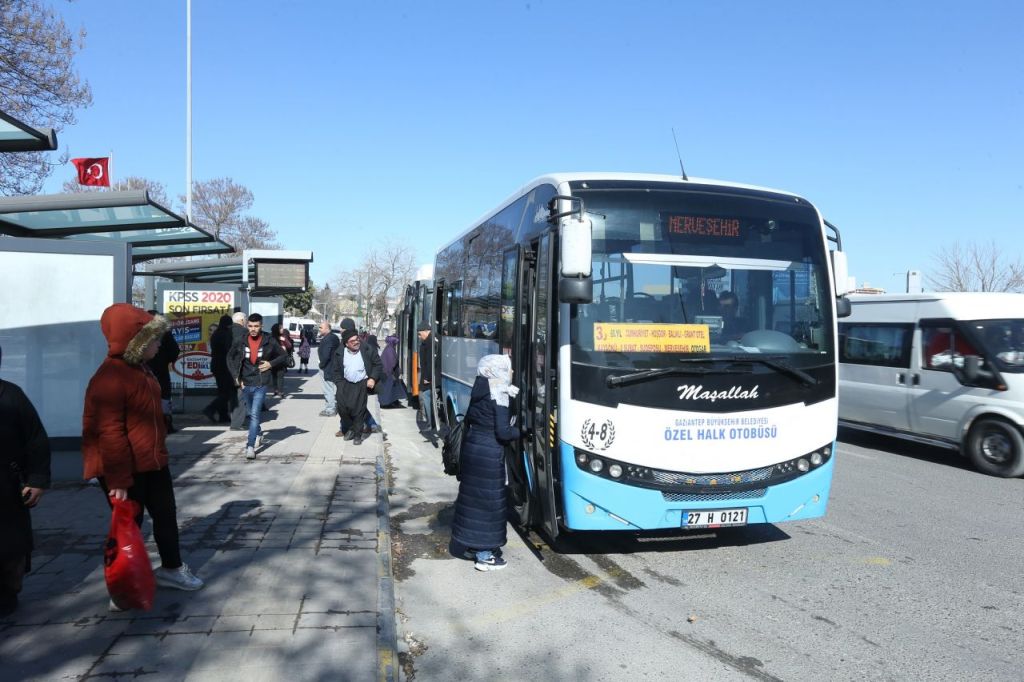 Özel halk otobüsçülerinden “ücretsiz taşımanın sonlandırılması” talep etti