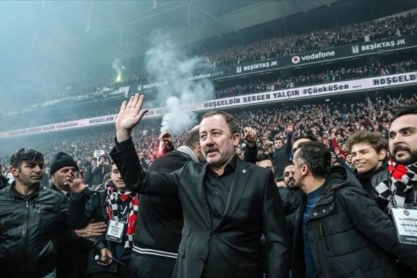 Beşiktaş Teknik Direktörü Sergen Yalçın’ın Kovid-19 testi pozitif çıktı