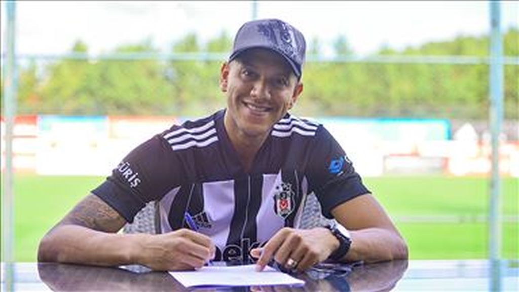 Josef de Souza resmen Beşiktaş’ta