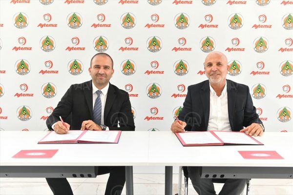 Alanyaspor, Aytemiz ile isim sponsorluğu anlaşmasını uzattı