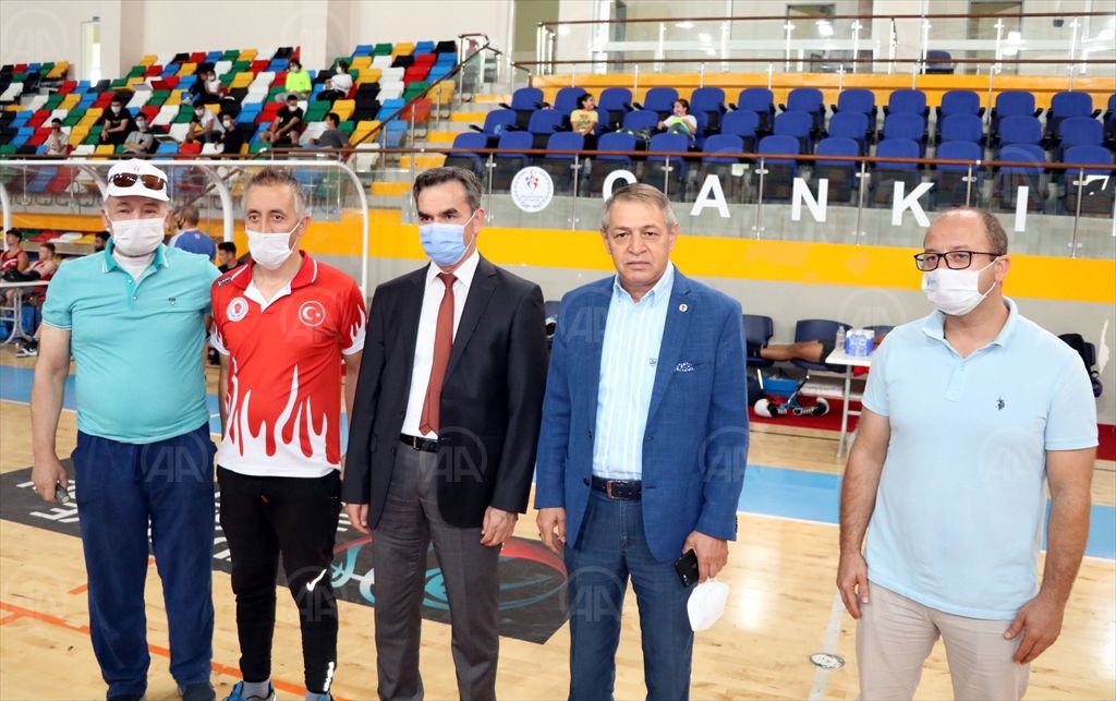 Boks Milli Takımı’nın İngiliz boksörlerle Çankırı’daki kampı sürüyor