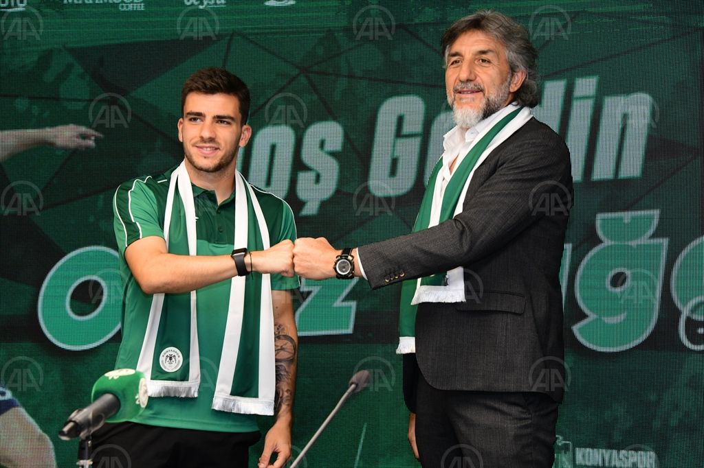 Konyaspor, 3 futbolcuyla sözleşme imzaladı