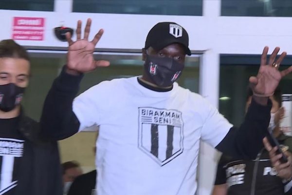 Vincent Aboubakar Beşiktaş için İstanbul’a geldi