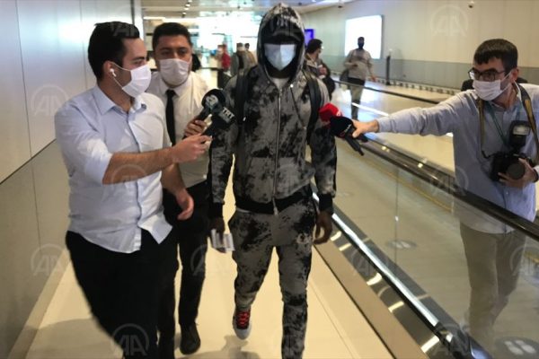 Fenerbahçe’nin gündeminde olan Papiss Cisse, İstanbul’a geldi