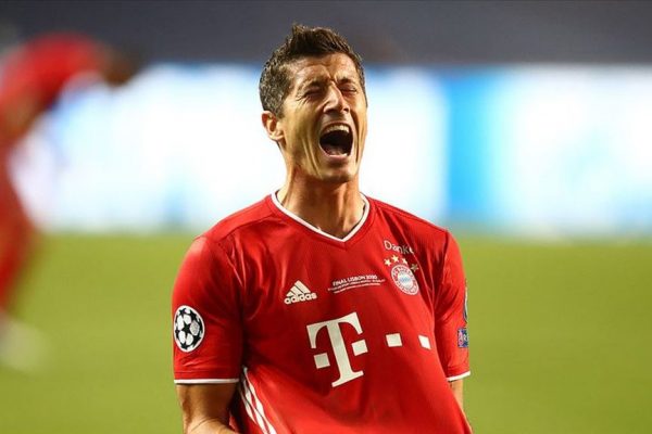 UEFA’nın en iyi oyuncu ödülünü Robert Lewandowki kazandı