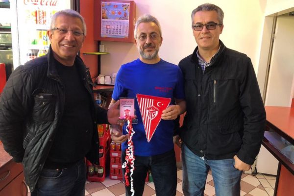 Döner Treff 20. yılını kutladı