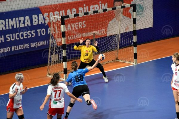 Hentbol: Kadınlar Süper Lig