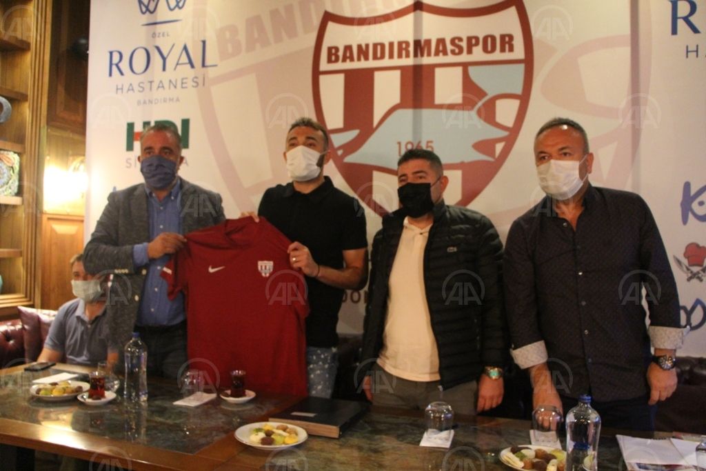 Royal Hastanesi Bandırmaspor’un son transferi Orhan Ovacıklı: “Aynı coşkuyla buradayım”