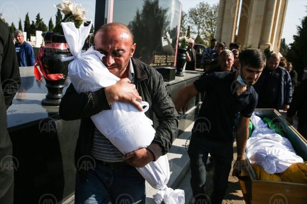 Kalleş Ermanistan, savaşın da bir namusu vardır