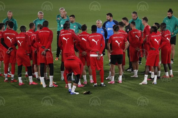 Sivasspor, Villarreal karşısında iyi futbol ve puan hedefliyor