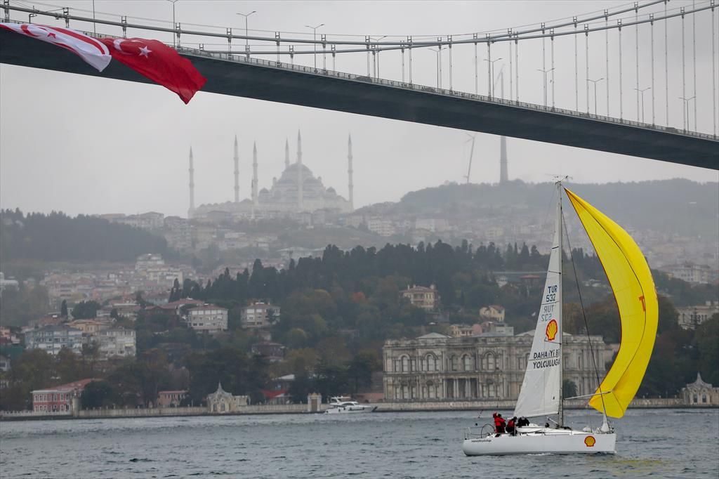 BAU Bosphorus Sailing Cup, İstanbul Boğazı’nda başladı