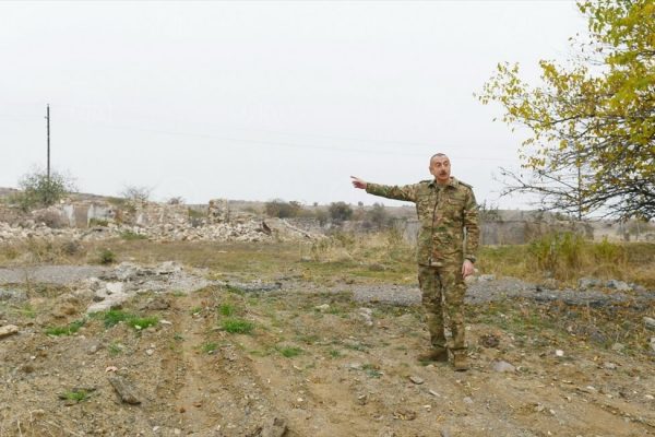 Azerbaycan Cumhurbaşkanı Aliyev, işgalden kurtarılan Fuzuli ve Cebrail’i ziyaret etti