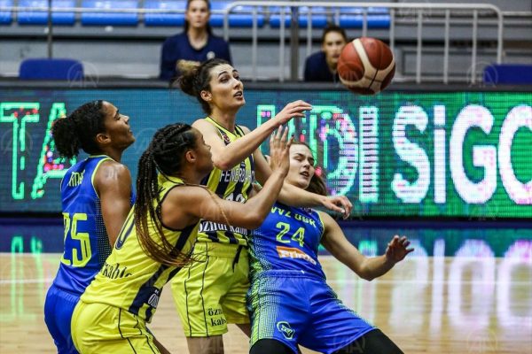 Fenerbahçe Öznur Kablo’da galibiyet sevinci