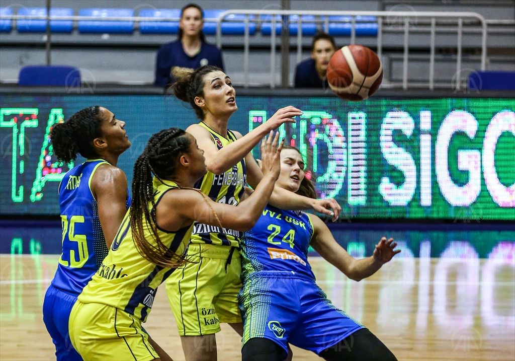 Fenerbahçe Öznur Kablo’da galibiyet sevinci