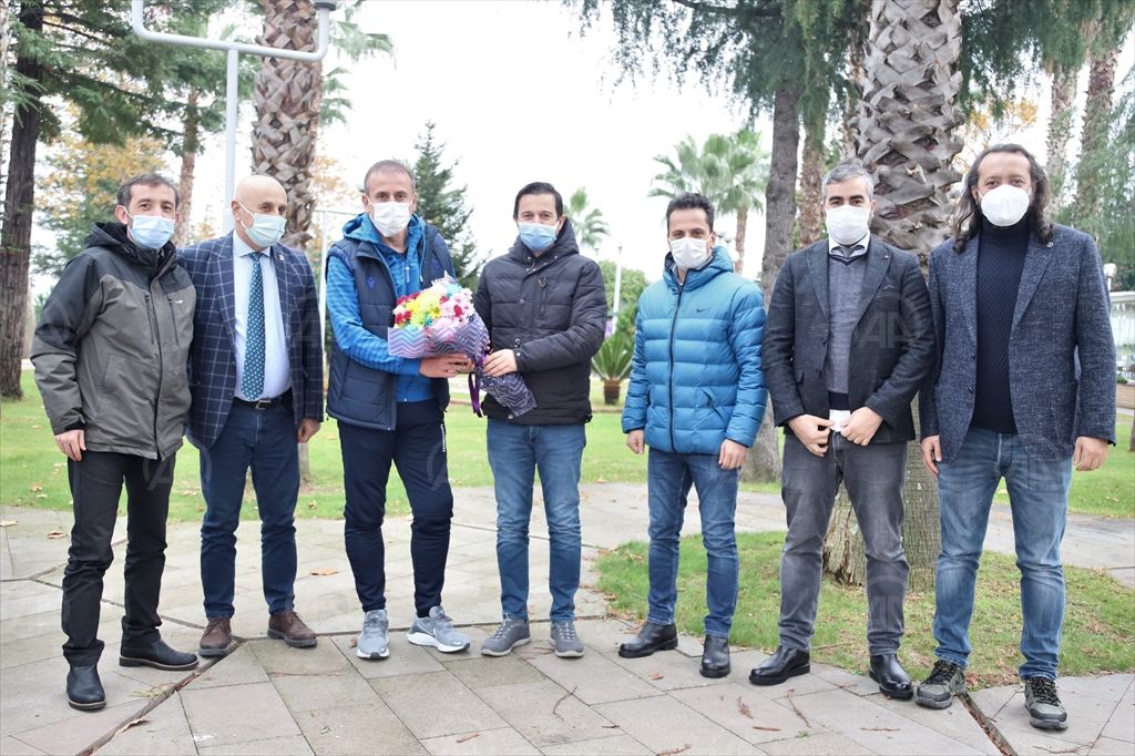 TSYD Trabzon Şubesi, Trabzonspor Teknik Direktörü Abdullah Avcı’yı ziyaret etti
