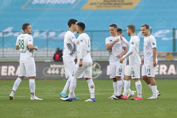 Konyaspor performansıyla göz dolduruyor
