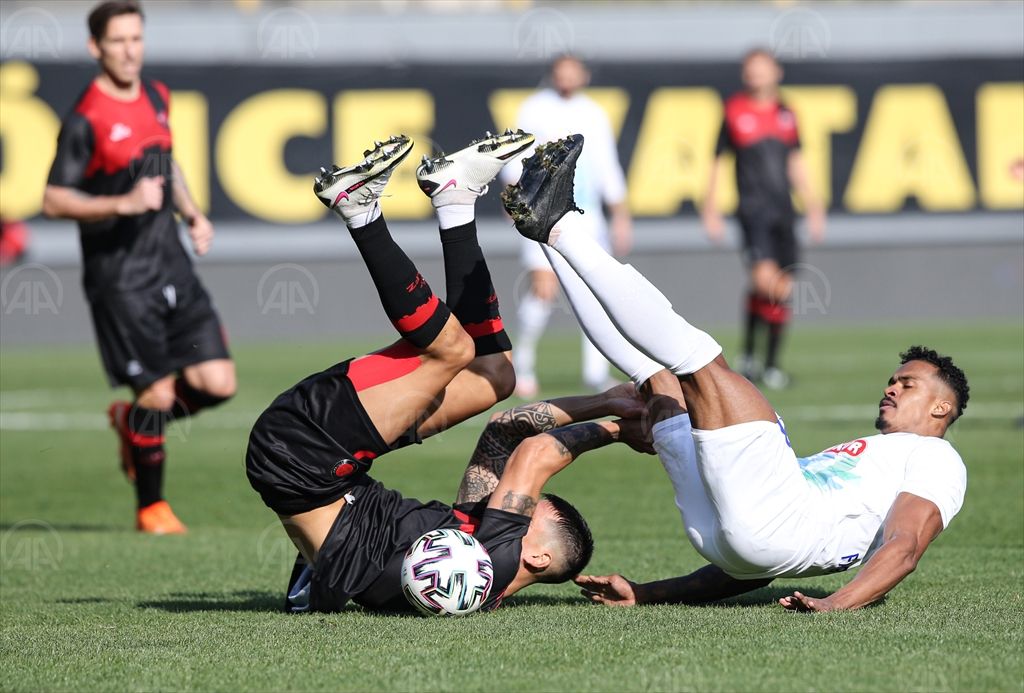 Fatih Karagümrük: 2 – Çaykur Rizespor: 1