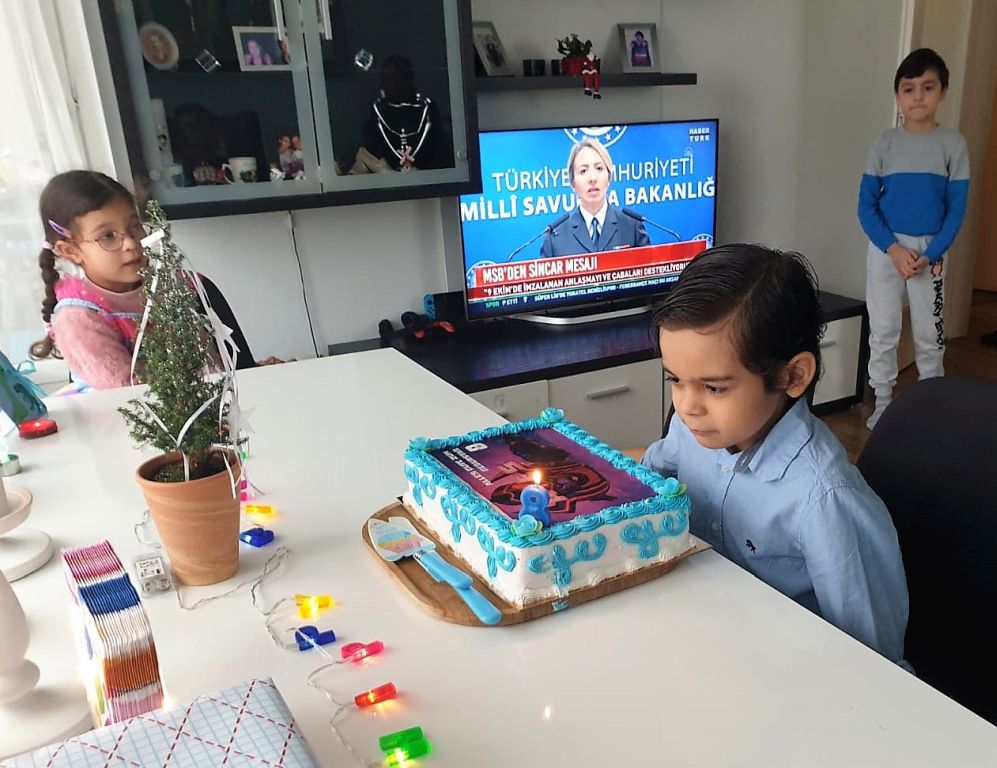 ATEŞ 8. YAŞ GÜNÜNÜ KUTLADI!
