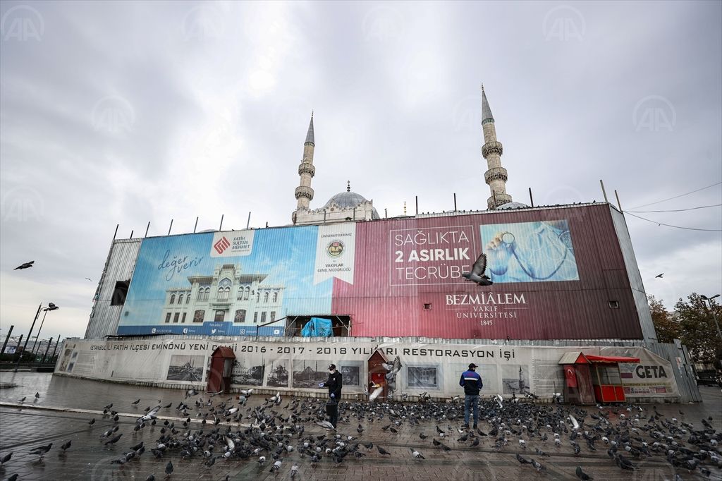 Sokağa çıkma kısıtlamasında sokak hayvanları unutulmadı