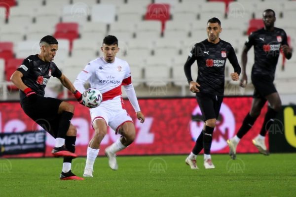 Sivasspor evinde galibiyete hasret kaldı