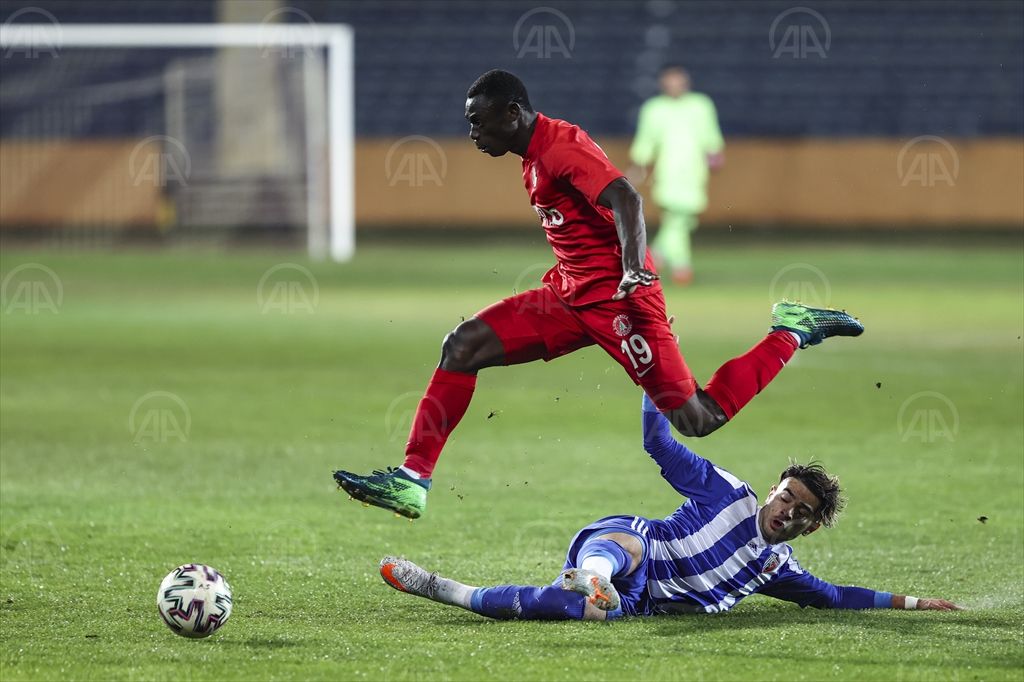 Ankaraspor: 0 – Bereket Sigorta Ümraniyespor: 0