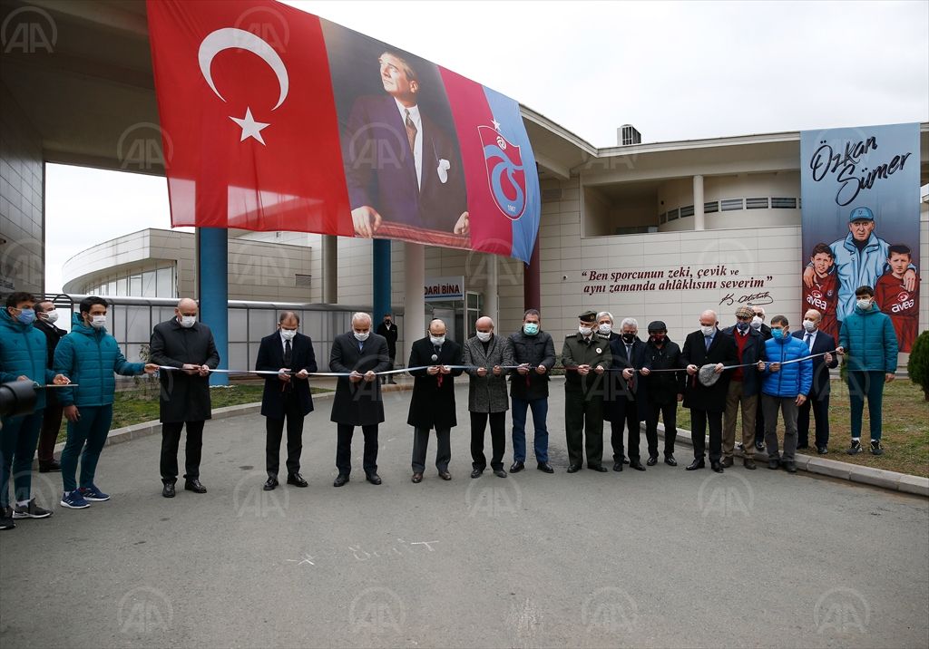 Trabzon’da “Özkan Sümer Futbol Akademisi” açıldı
