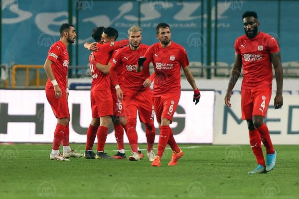 Demir Grup Sivasspor nihayet kazandı