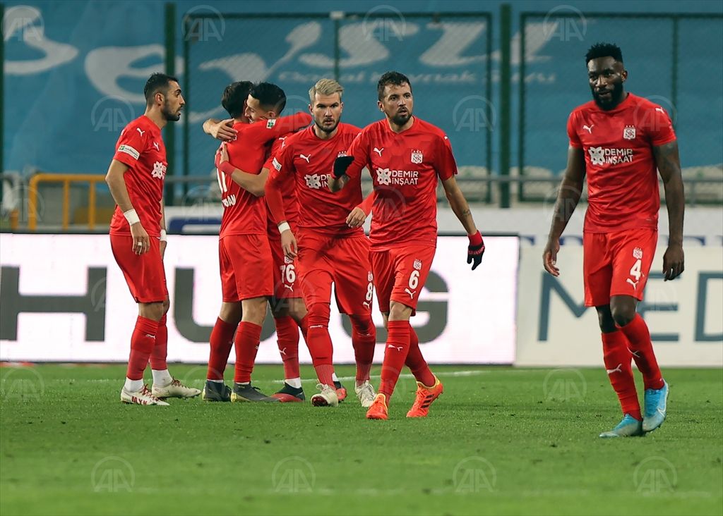Demir Grup Sivasspor nihayet kazandı