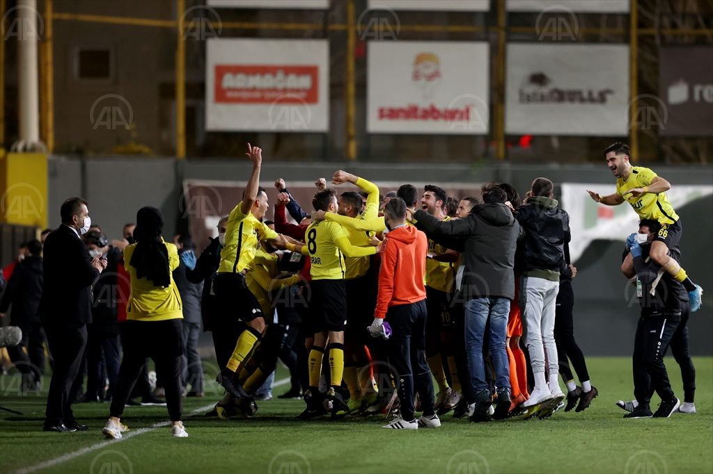 İstanbulspor: 3 – Adana Demirspor: 1