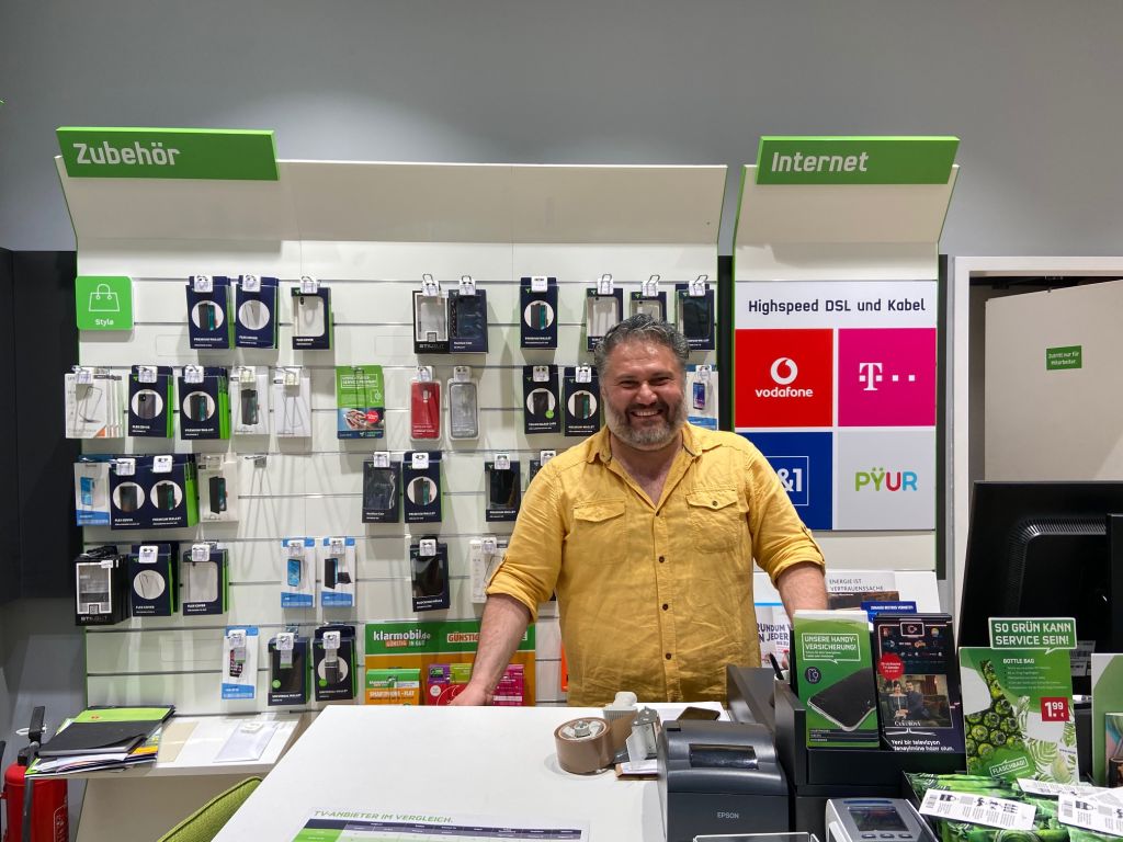 Harburg Phoenix-Center’de bulunan Mobilcom’dan ”Nice mutlu ve huzurlu yıllar”