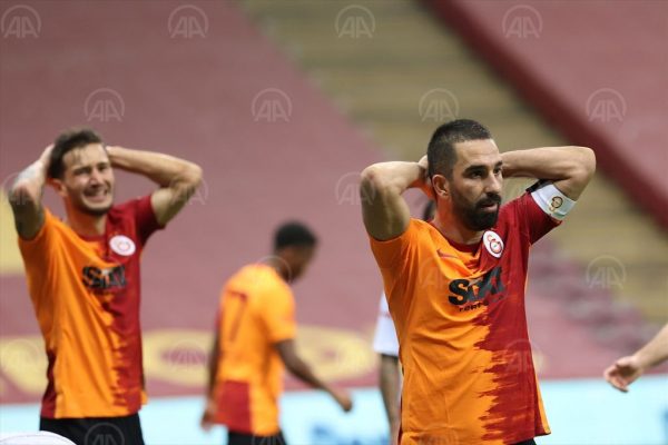 Galatasaray, averajla liderliği kaybetti