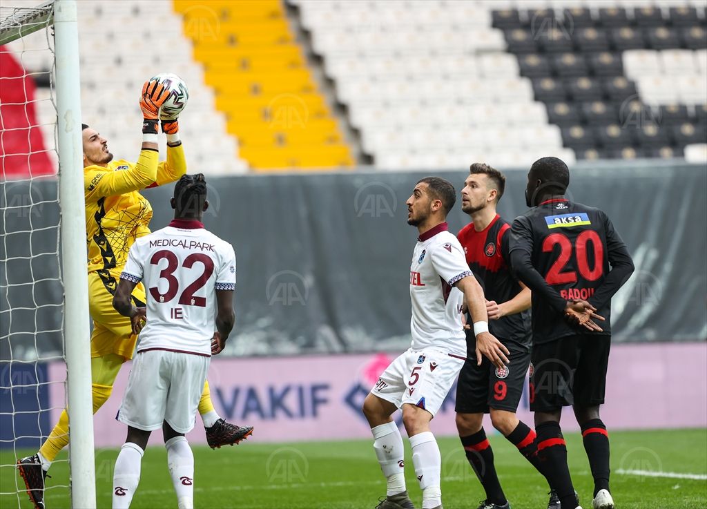 Trabzon gümrükten ikinci yarıda geçti: 2- 1