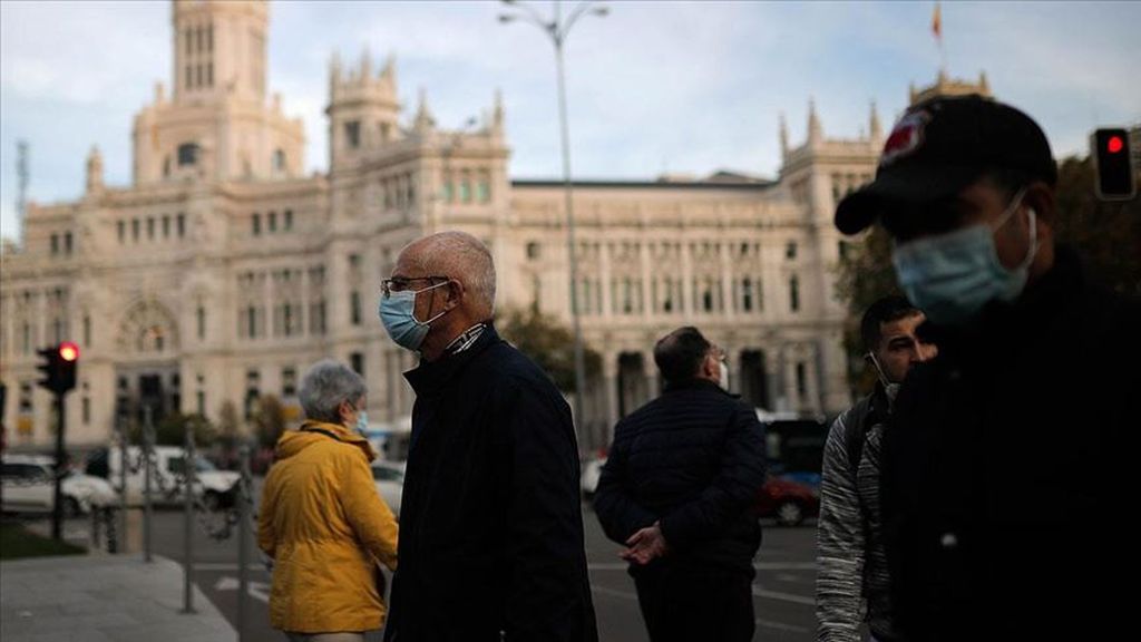 Dünya genelinde Kovid-19 tespit edilen kişi sayısı 85 milyon 509 bini geçti