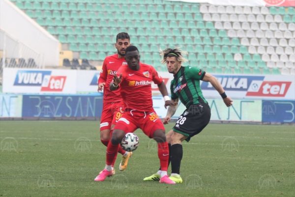 Kayserispor, 11 hafta sonra gelen galibiyetle moral buldu
