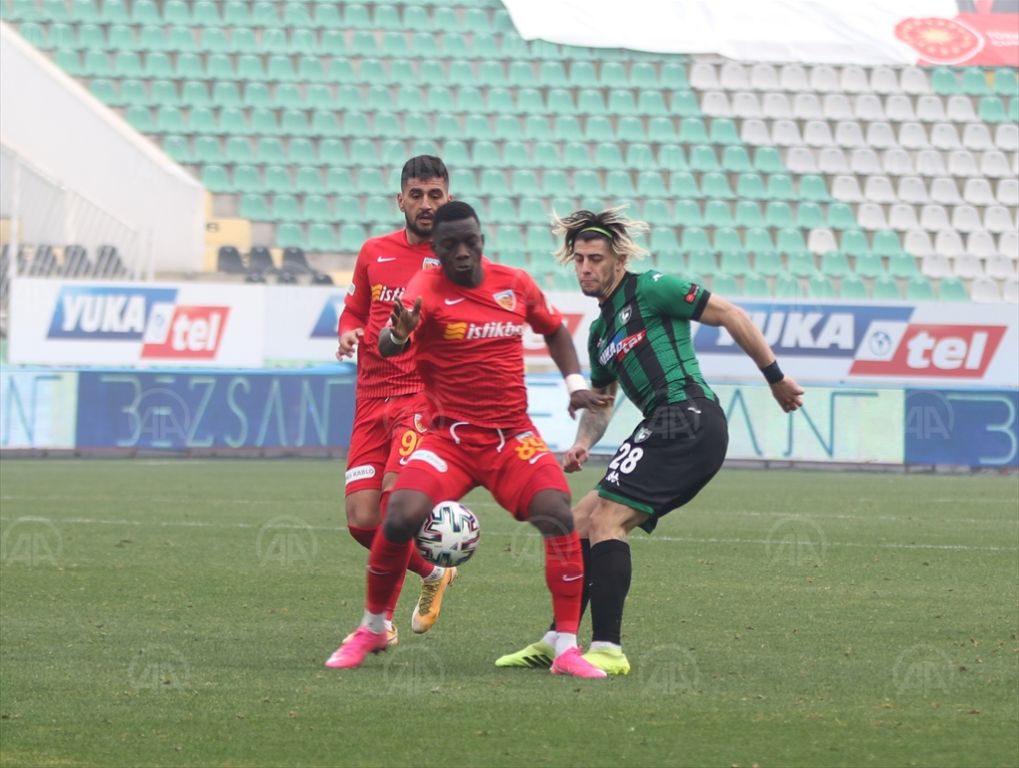Kayserispor, 11 hafta sonra gelen galibiyetle moral buldu