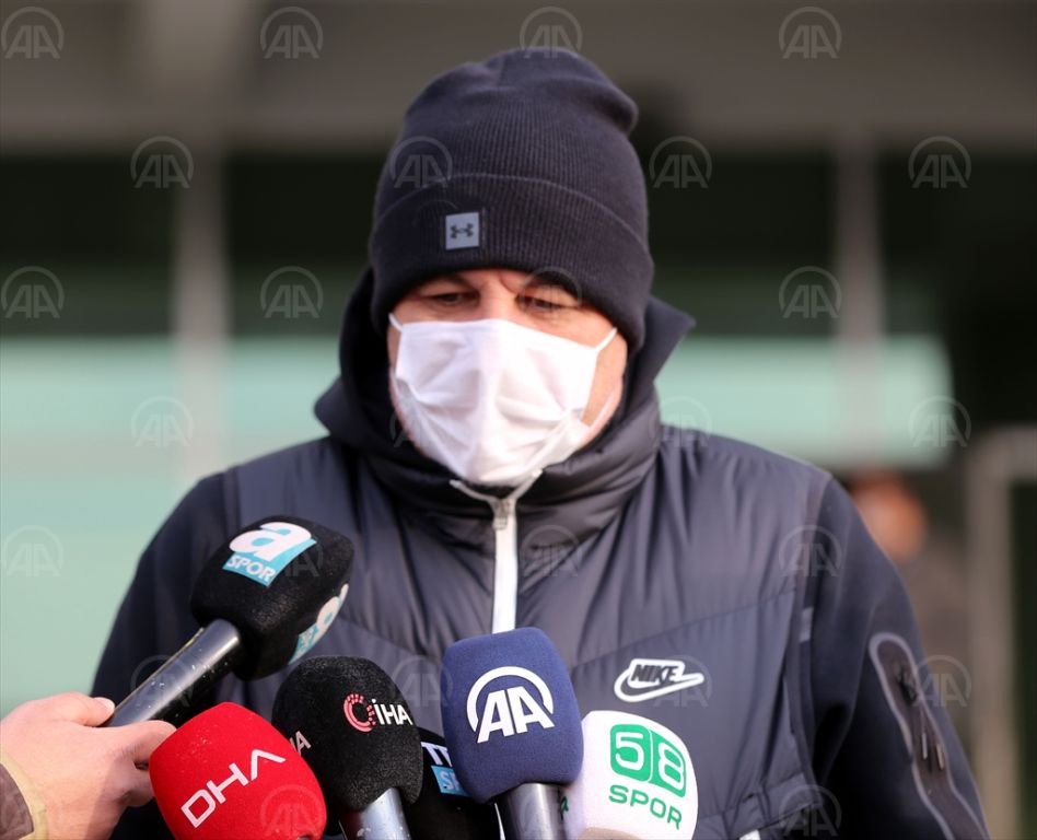Gaziantep FK Teknik Direktörü Marius Sumudica: Eğer paranın peşinden koşsaydım şu an başka yerde, başka takımın hocası olurdum”