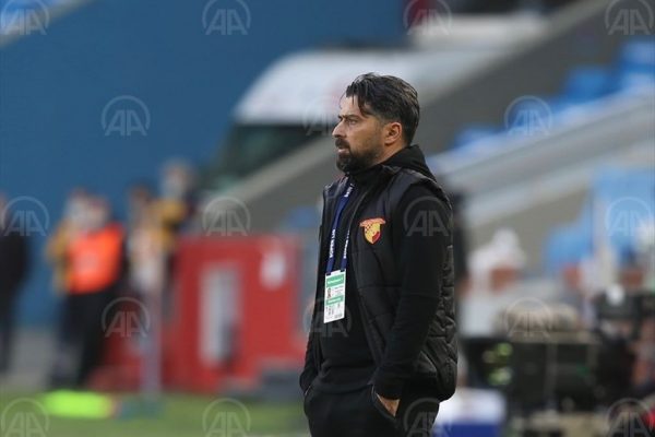 Teknik direktör İlhan Palut’tan Göztepe’ye veda: