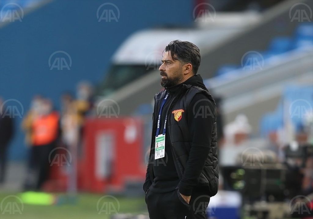 Teknik direktör İlhan Palut’tan Göztepe’ye veda: