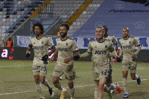 Fenerbahçe doludizgin 3-0