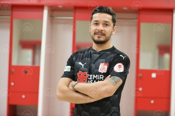 Sivasspor, Ahmet Oğuz’u transfer etti