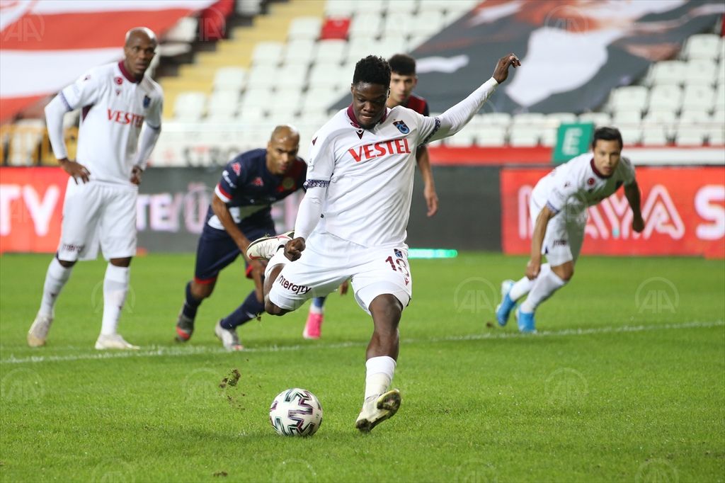 Trabzonspor, 90+6’de 1 puanı kurtardı