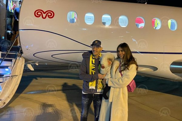 Mesut Özil, İstanbul’a geliyor