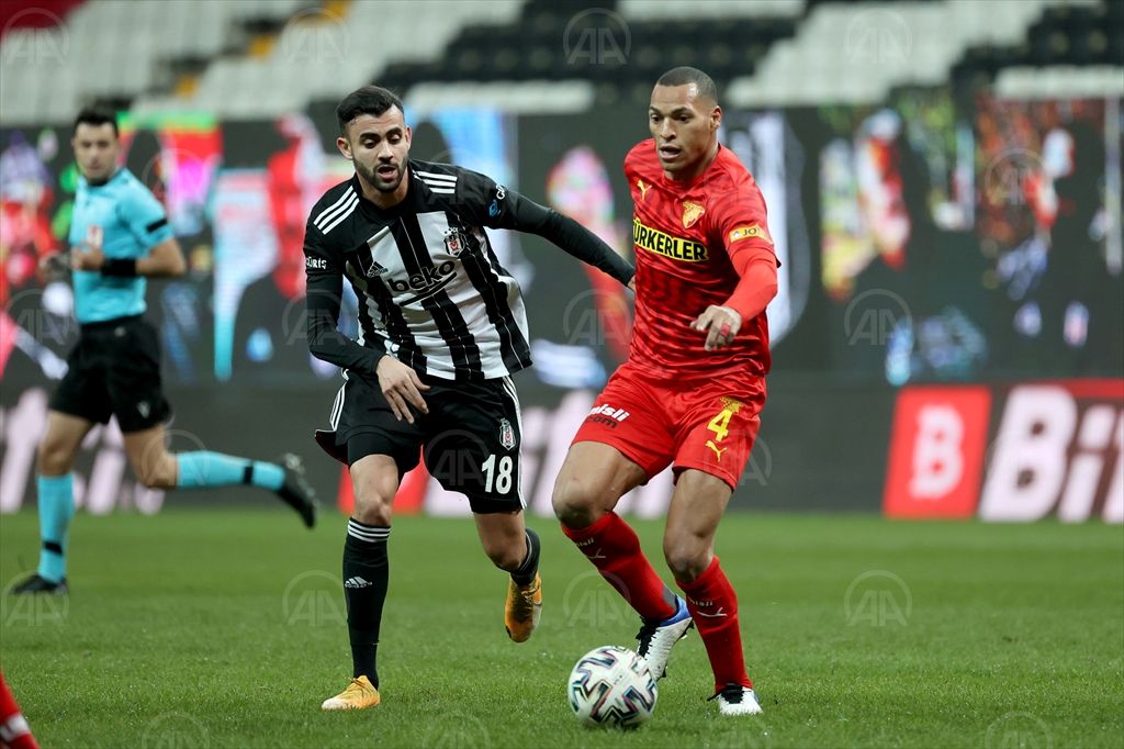 Lider Beşiktaş görevini yaptı: 2 -1