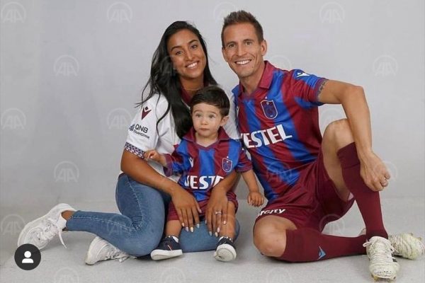 Trabzonspor ile yolları ayrılan Pereira ve eşi Natacha Esmail’den teşekkür mesajı