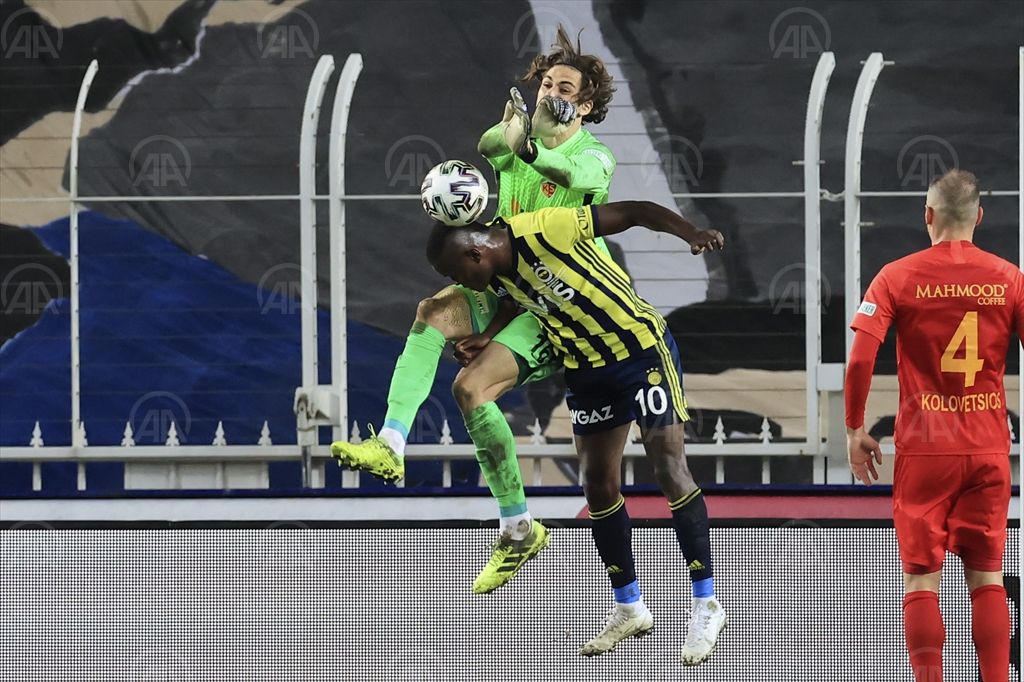 Fenerbahçe, Kayserispor”u rahat yendi: 3 – 0