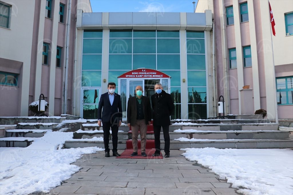 Spor Genel Müdür Yardımcısı Kocakaya’dan milli boksörlere ziyaret