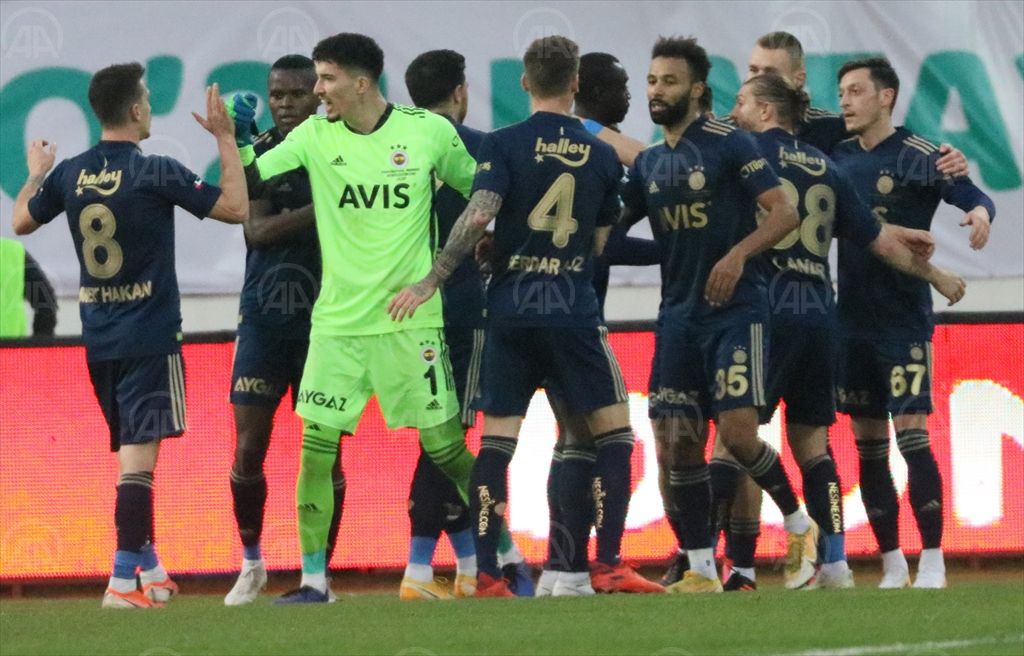 Fenerbahçe derbi öncesi kazandı