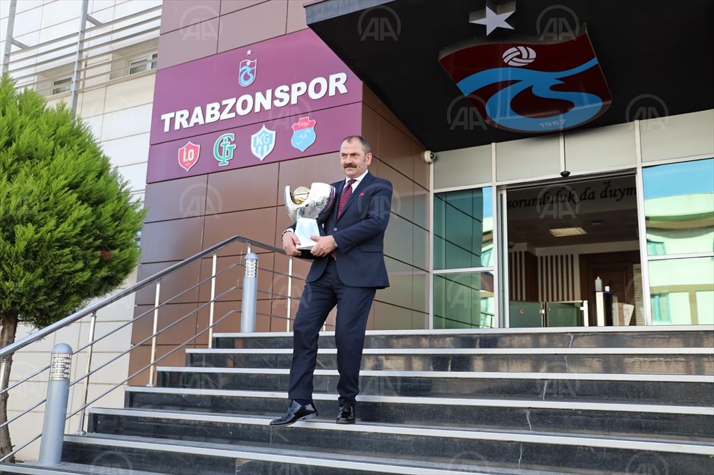 TFF Süper Kupa, Trabzonspor Şamil Ekinci Müzesi’ndeki yerini aldı