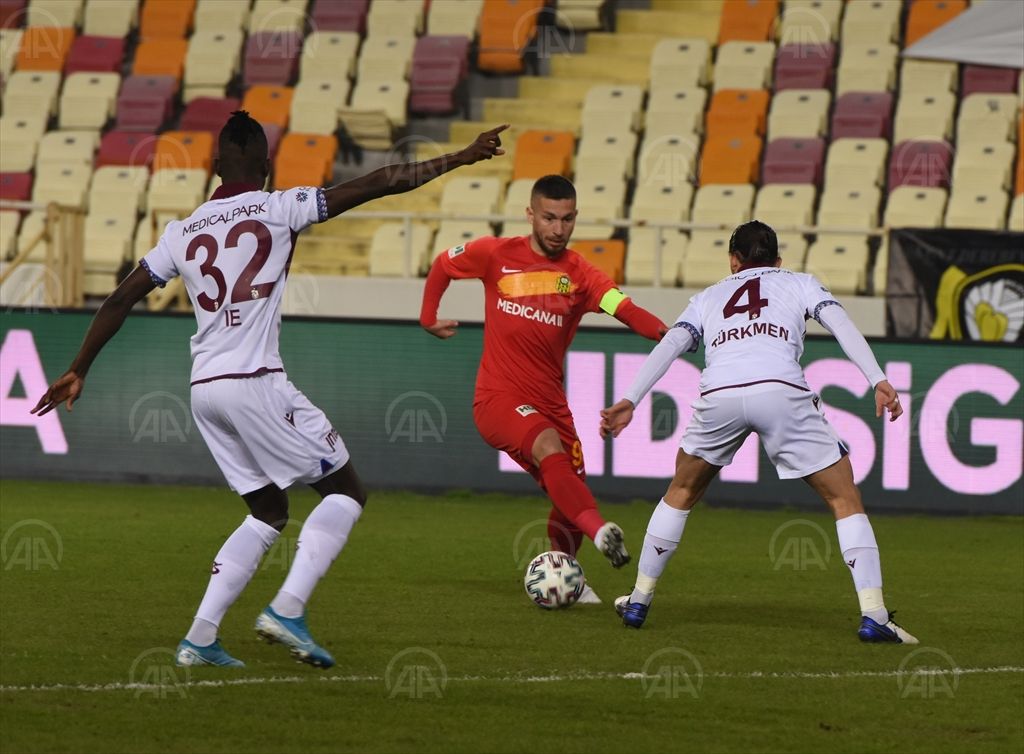 Trabzonspor, zirveyle puan farkını 6’ya indirdi
