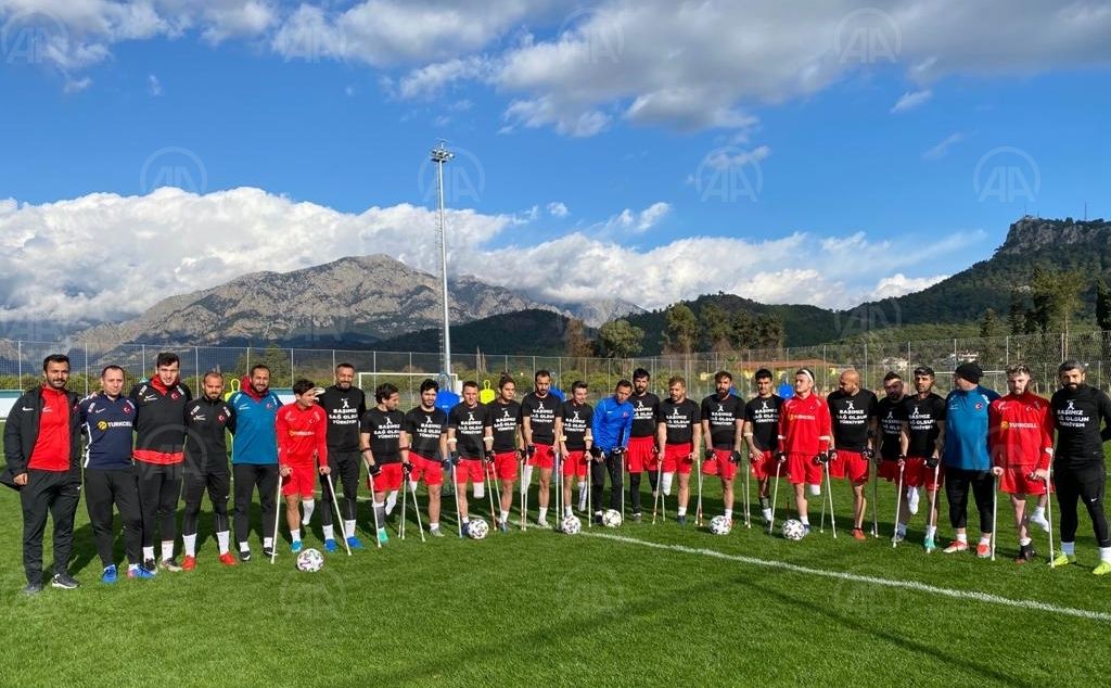 Ampute Milli Futbol Takımı, Avrupa Şampiyonası hazırlıklarına Antalya’da devam ediyor